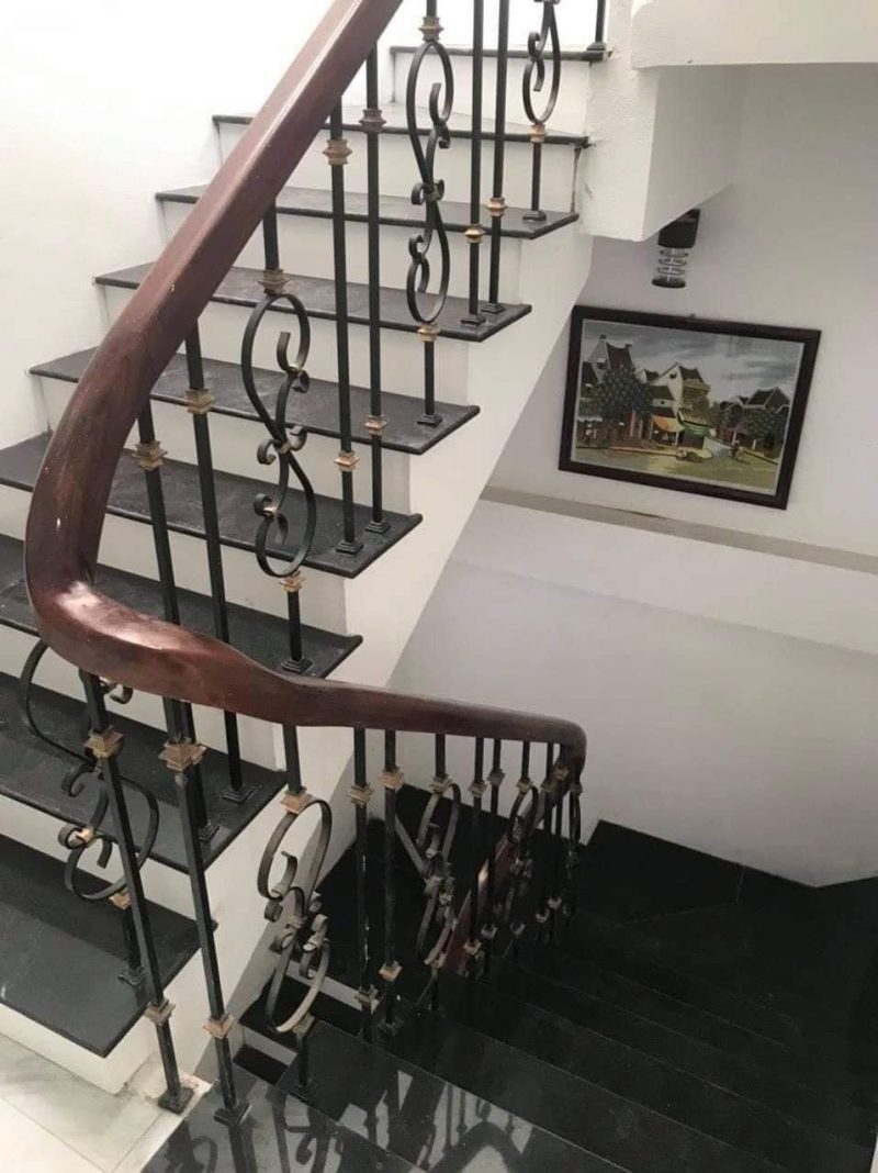 Cầu thang sắt nghệ thuật